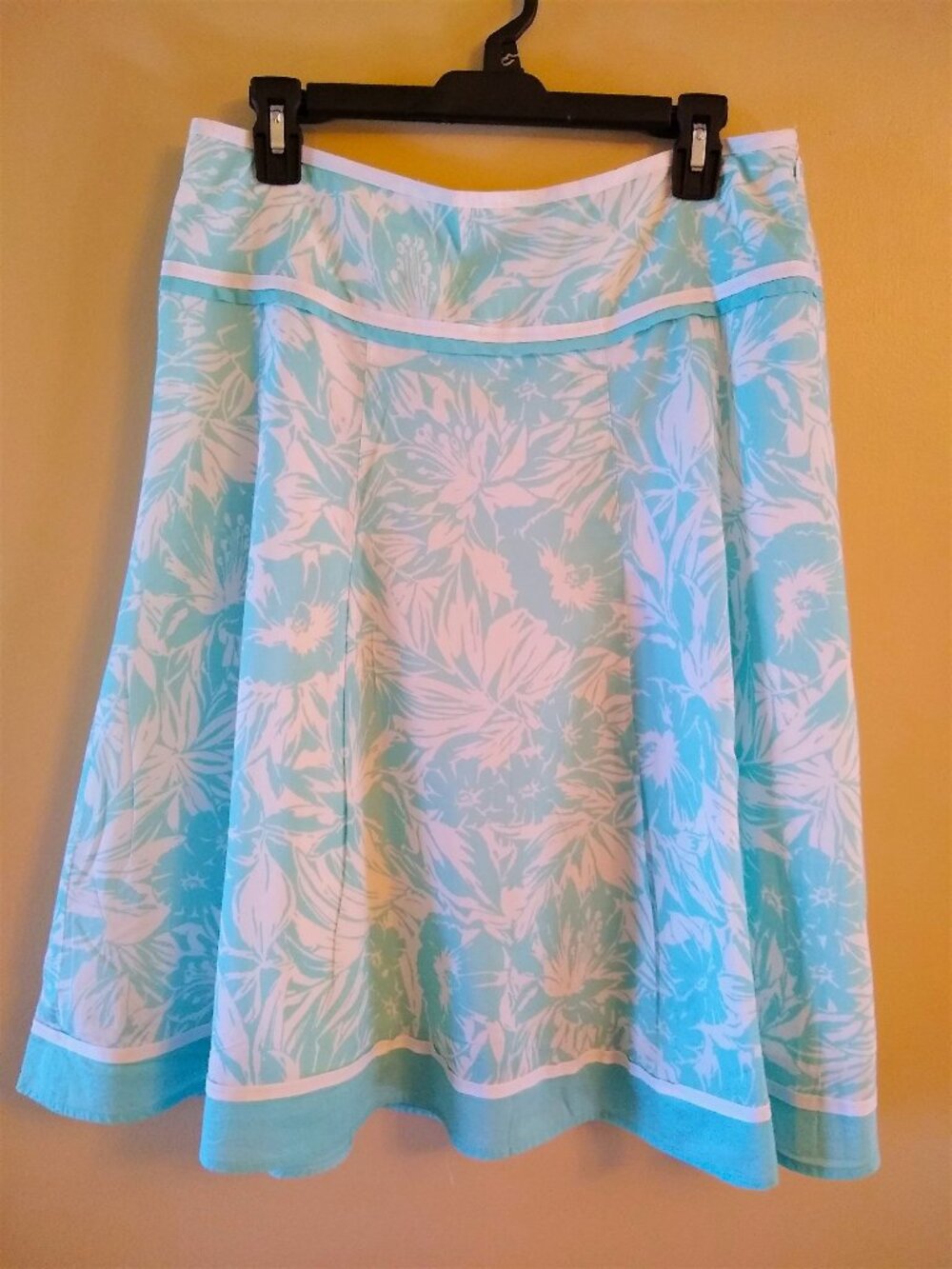 Jones New York Signature Full Ruffle Skirt